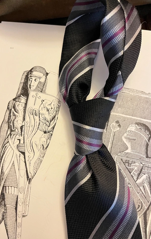 Corbata para hombre COUNTESS MARA seda plata azul gris pizarra roja - Excelencia Foto 2 de 4