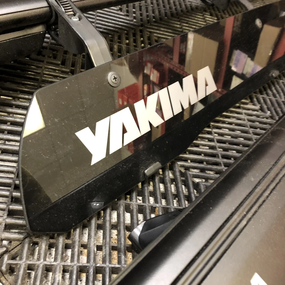 Yakima Roof Rack System for Subaru WRX/STI VA #0415 Foto 2 de 4