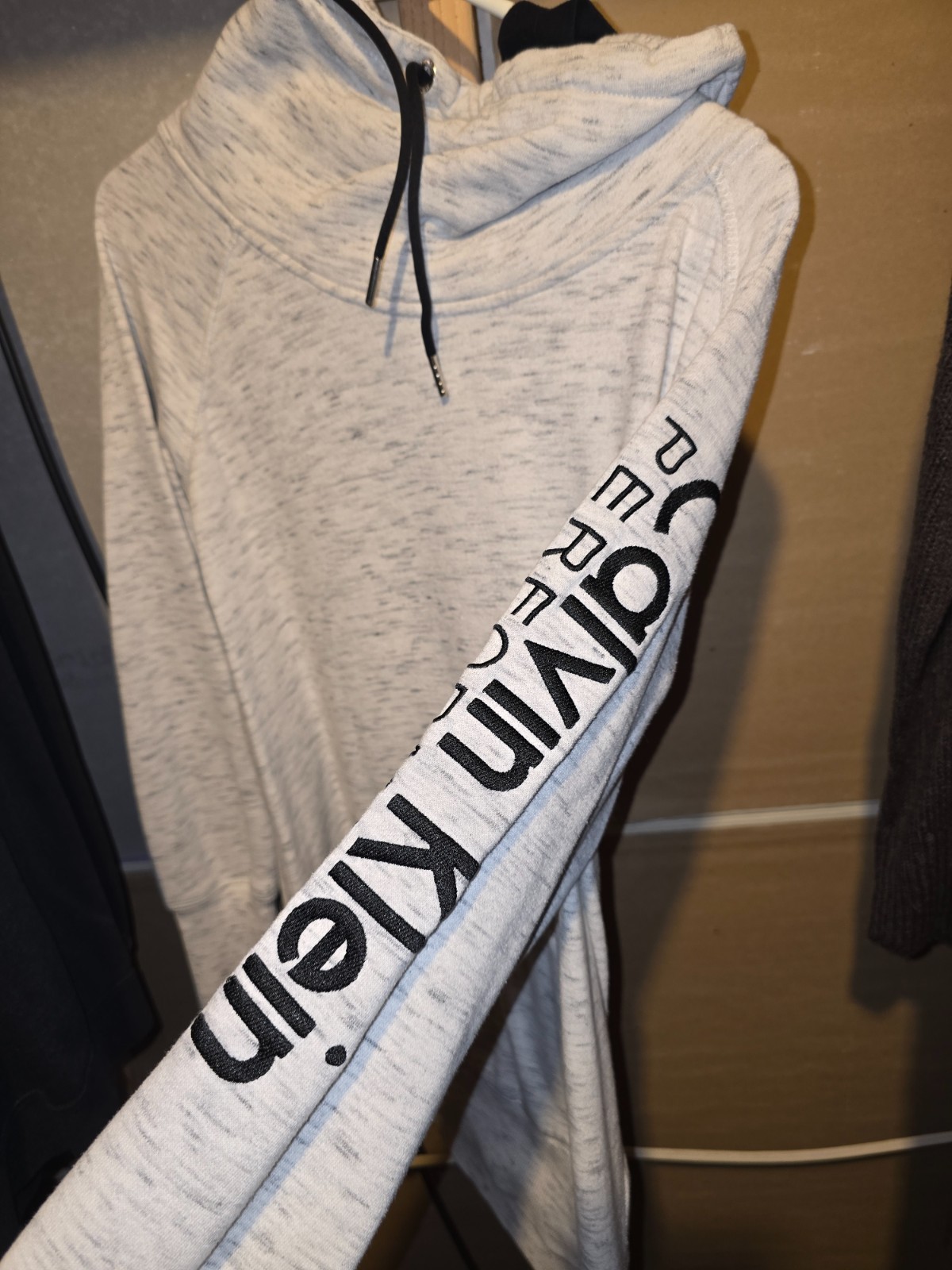 CK Performance Quick Dry Gray Pull Over Sweatshir… - image 2