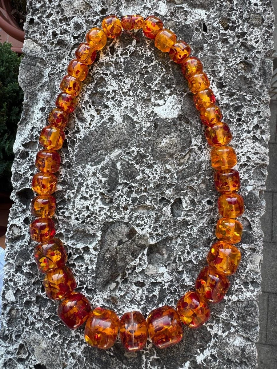 Collana a forma di cuore d'ambra - Italia