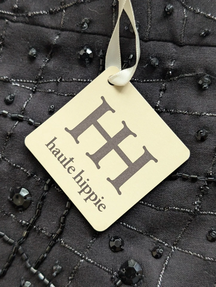 Falda Alta Hippie Mujer Pequeña Negra Adornada con Cuentas Mini Jet Tachuelas Fiesta Foto 4 de 4