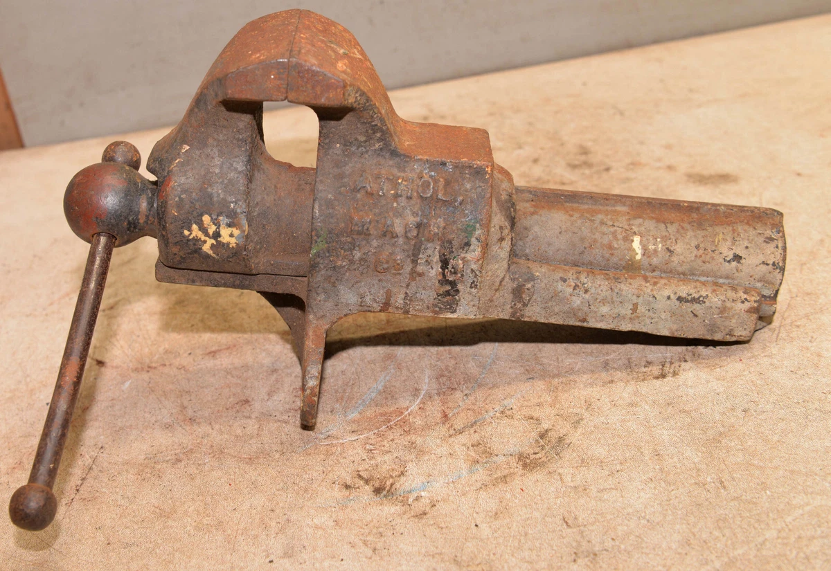 Antique on sale blacksmith vise