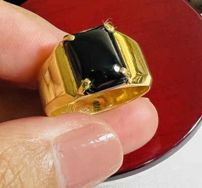 Solid 18K Fine 750 Saudi Real Gold Black Stone Ring Size 9.5/10  10.3g