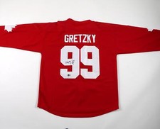 Wayne Gretzky signed autographed Jersey Canada RARE The Great One Beckett COA