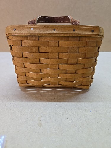 Longaberger 2006 Hostess Appreciation Basket With Protector and Paprika Liner - Picture 7 of 8