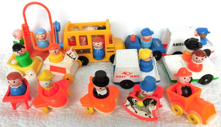 Fisher Price 13 toys vehicles cars swing 18 Little FP people VINTAGE 70's 80's