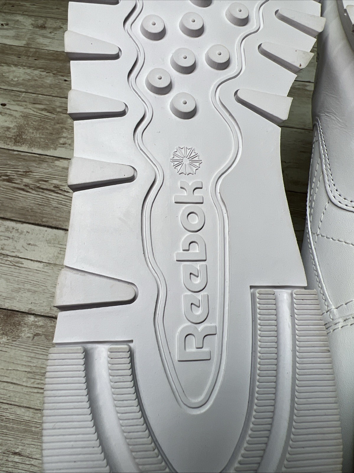 Reebok Classic Leather Sneakers ALL White  Women's Size 9.5 New w/o Box Trainers thumbnail 12