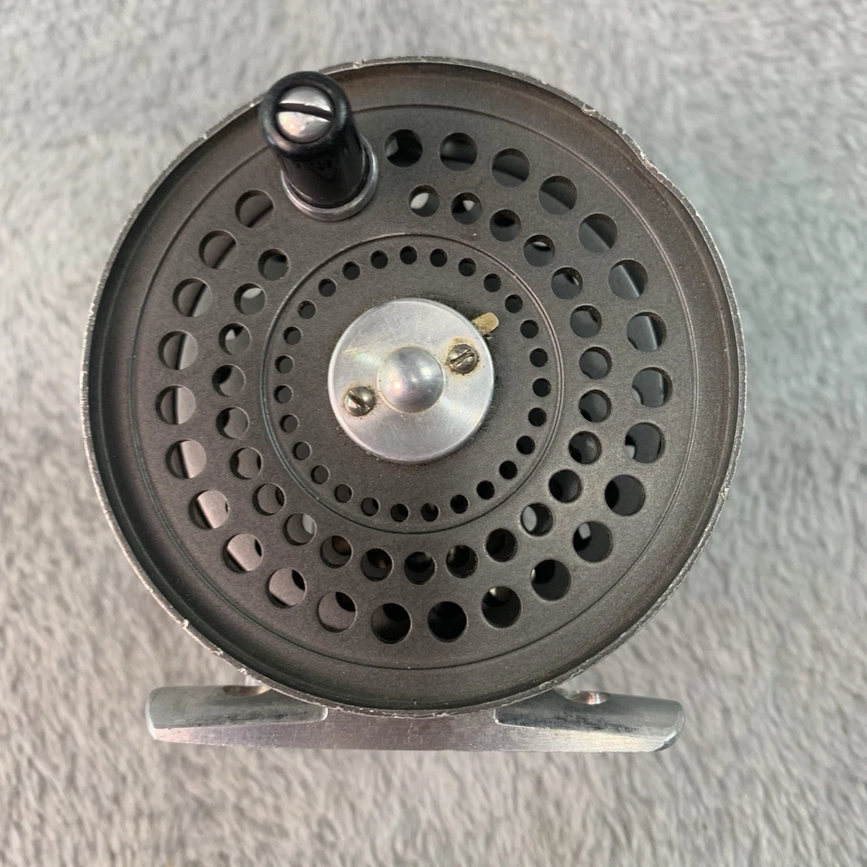 Carrete de pesca con mosca Orvis CFO I con bolsa Orvis hecho en Inglaterra pistola metal gris trucha Foto 3 de 4