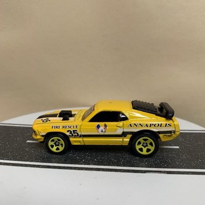 2011 Hot Wheels HW Main Street #9/10 1970 Ford Mustang Mach 1 Yellow w/5sp NM