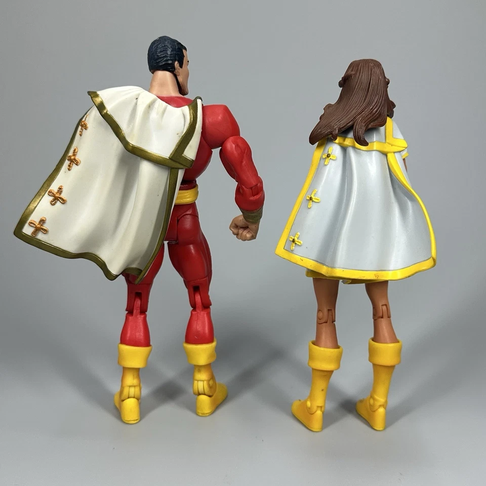 Figuras de acción Mattel DC Universe Classics Shazam & Mary Batson escala 6" Foto 4 de 4