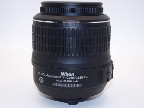 Nikon Standard Zoom AF-S DX NIKKOR 18-55mm f3.5-5.6g VR gebraucht - Bild 4 von 6