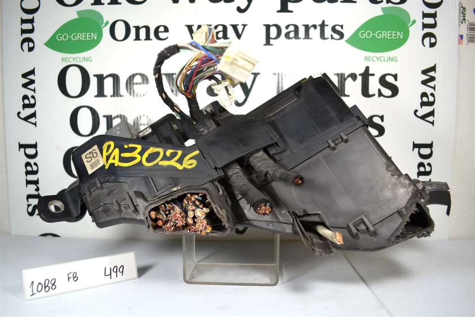 89221AC070 TOYOTA AVALON 2013-2018 2GRFE Motor Caja Fusibles Relé Módulo 10B8 499 Foto 3 de 4