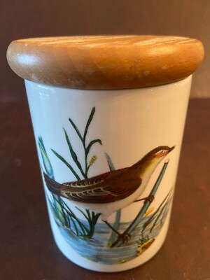 VTG Portmeirion Sedge Warbler Birds of Britian Canister w/Wood Lid-England