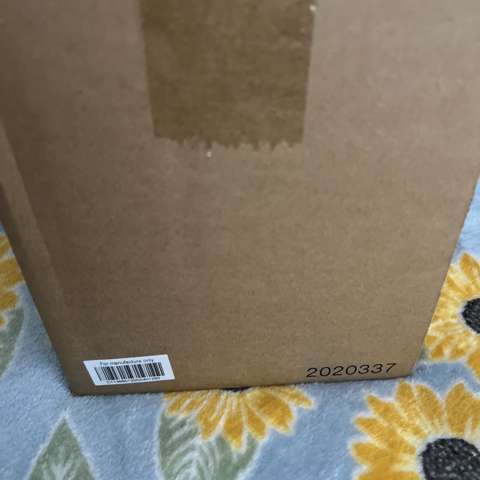 AmazonBasics Stainless Steel Portable Electric Hot Water Kettle 1