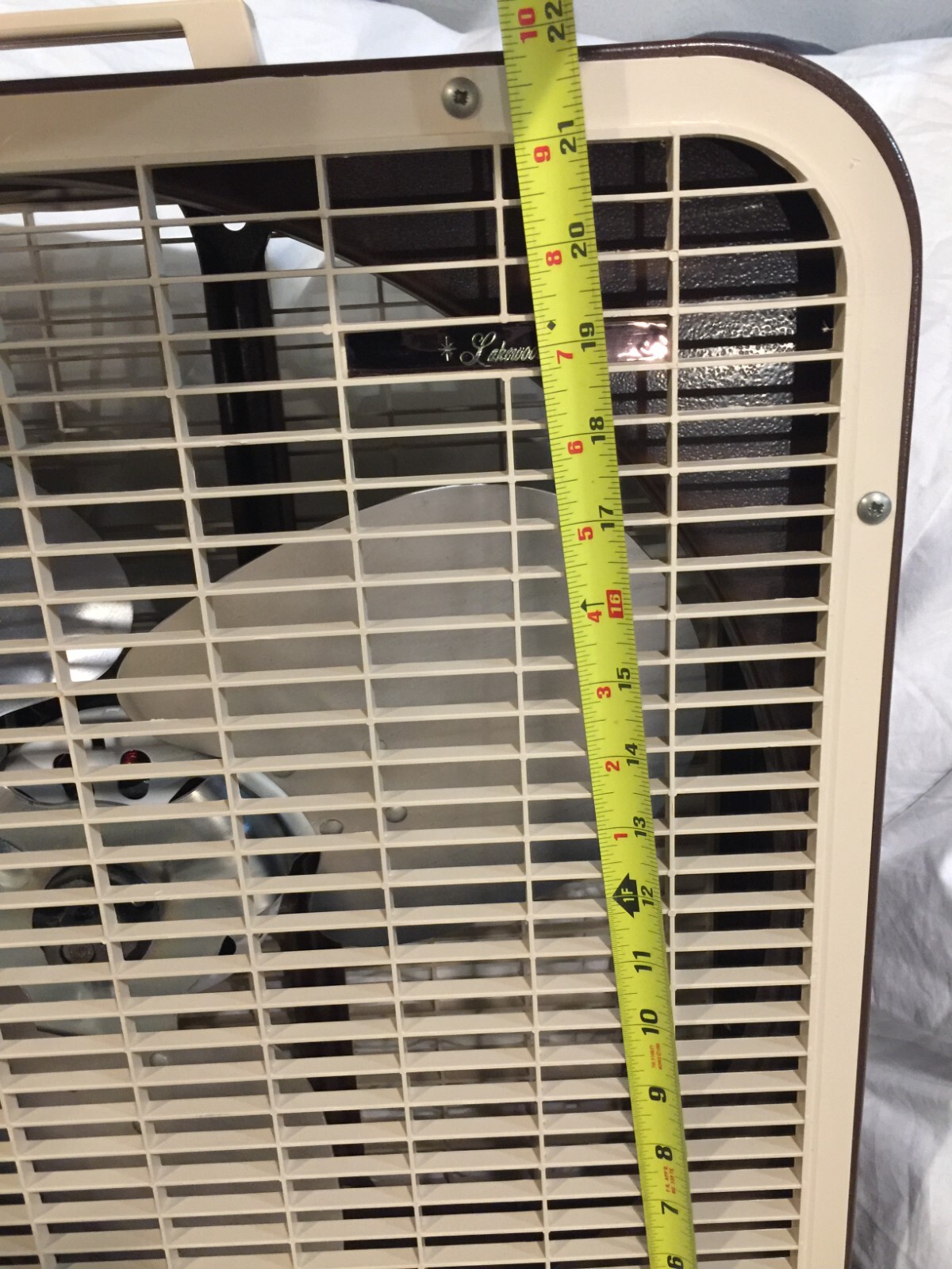 Vintage Lakewood 3 Speed Thermo Control Box Fan Metal Blades Reversible