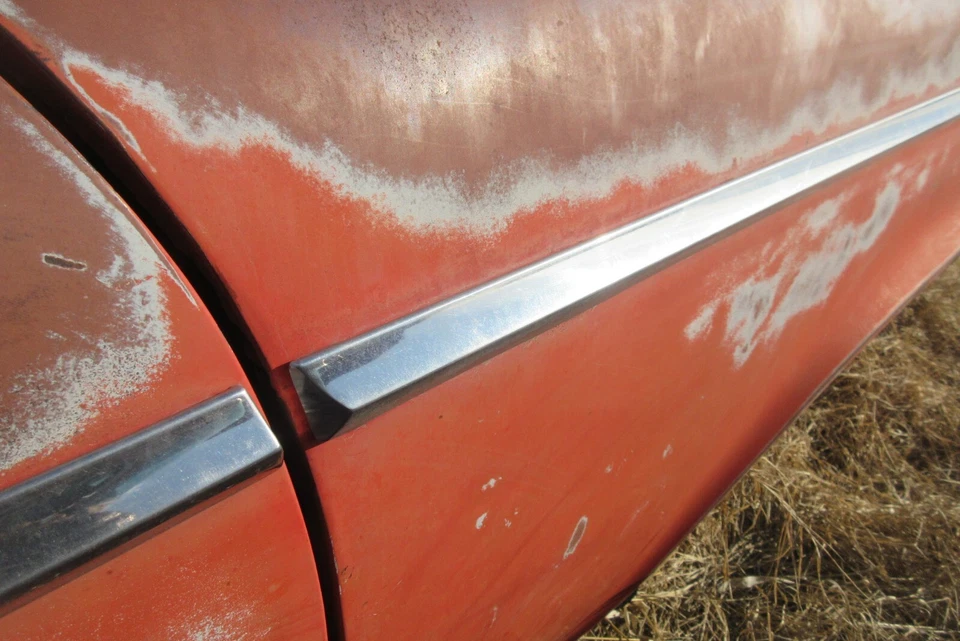 1963 Dodge 880 RIGHT FRONT FENDER MOLDING Good Used Original - Imagem 2 de 4