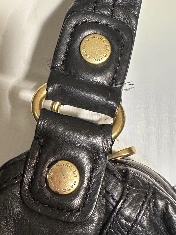 Marc by Marc Jacobs Black Leather Hobo Shoulder Hand bag Turn Lock Purse Y2K VTG - Image 3 of 4