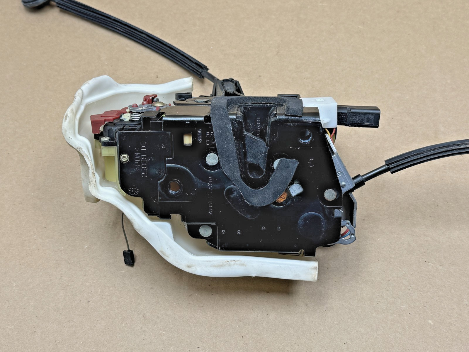 06-12 Bentley Continental Flying Spur Front Left Door Lock Latch Actuator PO43