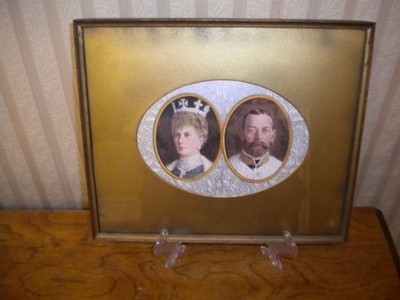 Beautifully Framed Picture King George V & Queen Mary