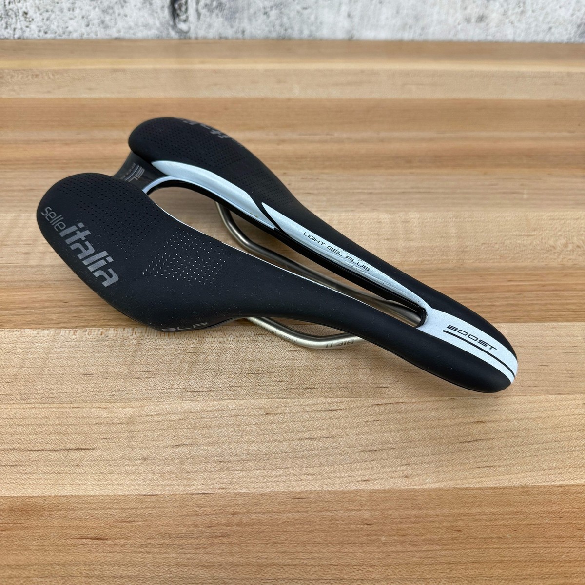 Selle Italia Boost SLR Endurance Light Gel Plus S3 7x7mm Ti Rails