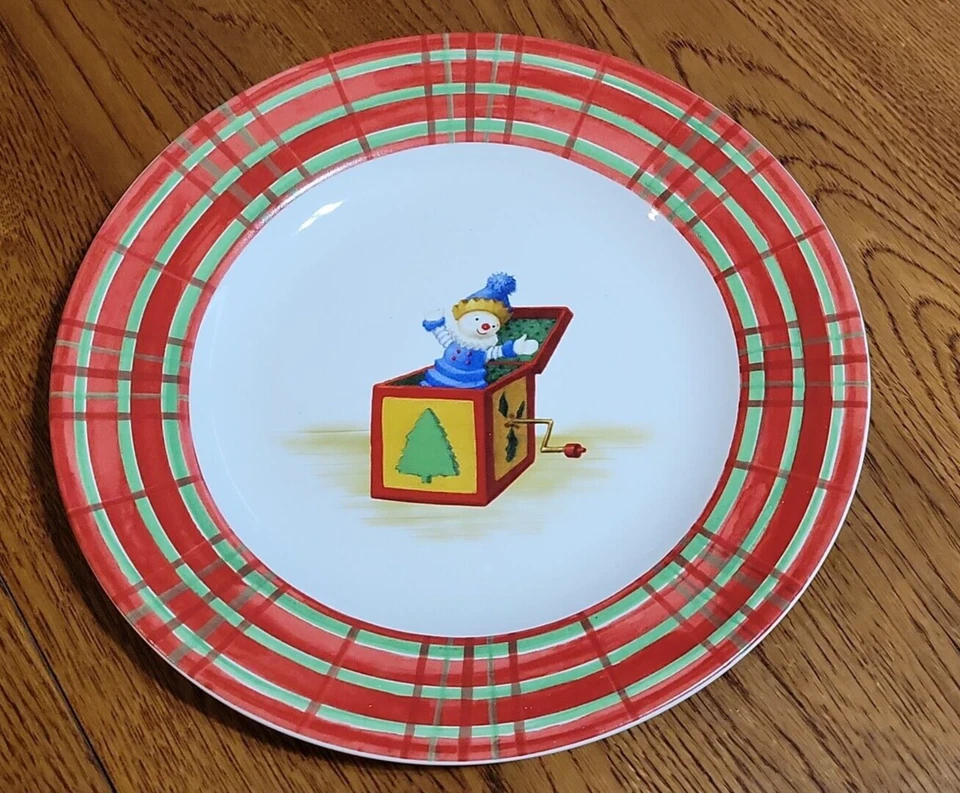 Decorative Set of 4 Sakura CHRISTMAS MORNING  8.25"  Salad Dessert Plates - Image 2 of 4