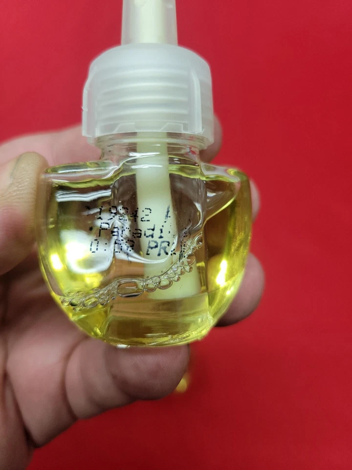 Lot of 6 Air Wick Scented Oil Refills ~ *UNKNOWN SCENT* nwop unopened - Image 2 of 2