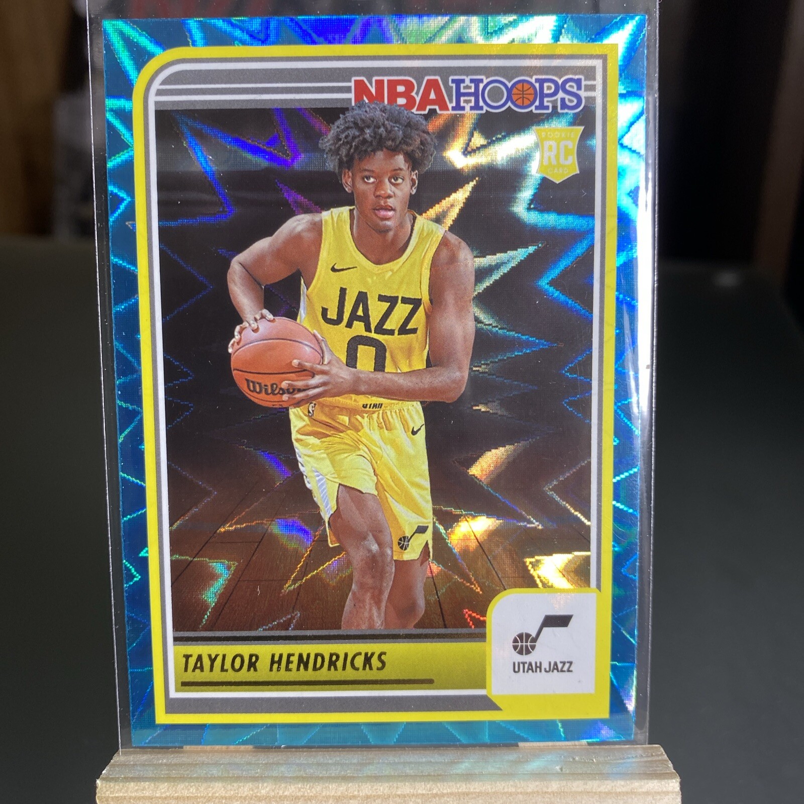 2023-24 Panini NBA Hoops - Rookies Teal Explosion #236 Taylor Hendricks (RC)