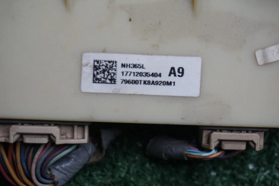 2001 2002 2003 2004 2005 HONDA CIVIC AC Control OEM NH3651 - Image 3 of 4