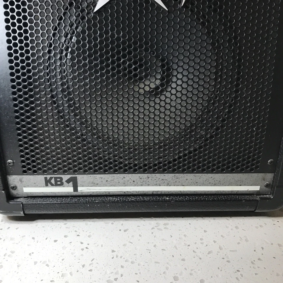 VTG Peavey KB1 20-Watt Keyboard Amplifier - Powers On But UNTESTED / For Parts - Image 3 of 4