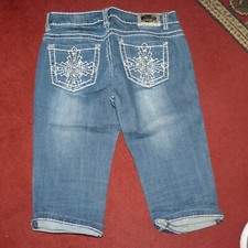 Size 5 MISS CHIC White-Stitched Long Shorts