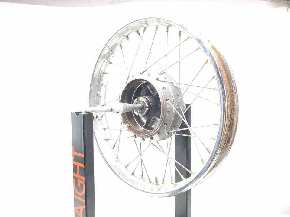 Llanta delantera 91-08 Honda Nighthawk CB250 18X1,85 RECTA 44650-KBG-315 Foto 2 de 4