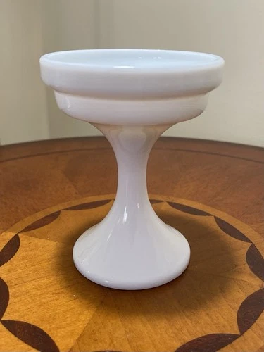 Westmoreland White Milk Glass Fairy Lamp Pedestal Base Excellent Condition