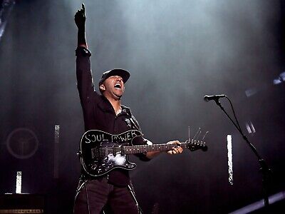 Tom Morello Guitar Battle - Colaboratory