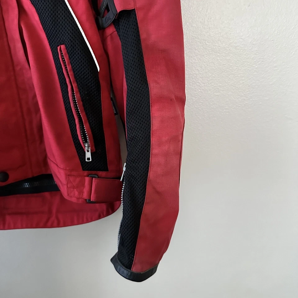 Triumph Motorcycle Jacket Full Zip Red /Black Men's  Adult Size 38/48 - Image 4 of 4