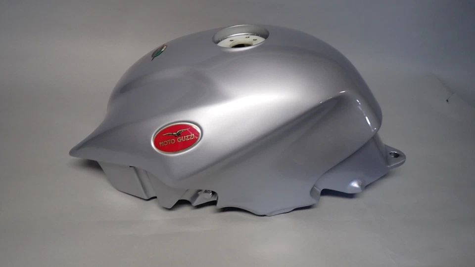 FUEL TANK, MOTO GUZZI BREVA/NORGE silver/gray ,  OEM GU05100230F2 - Imagem 4 de 4