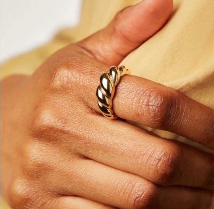 *ana luisa*ROPE Bold ツイストリング 14K ゴールド*送関込 Ana Luisa Twist Rope Gold Ring Sz 7 | eBay