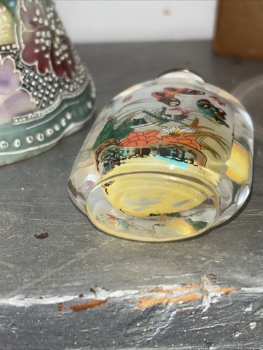 ¡BONITA BOTELLA DE TABACO PINTADA AL REVÉS! MARIPOSAS, FLORES! - Imagen 5 de 12