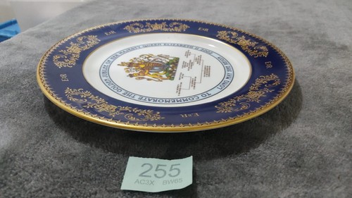Aynsley Fine Bone China Plate to Commemorate the Golden Jubilee Queen Elizabeth - Picture 2 of 9