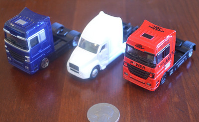 LOT 3 UNBRANDED SEMI TRACTORS TRUCK CABS RIGS CAB OVER RED WHITE BLUE