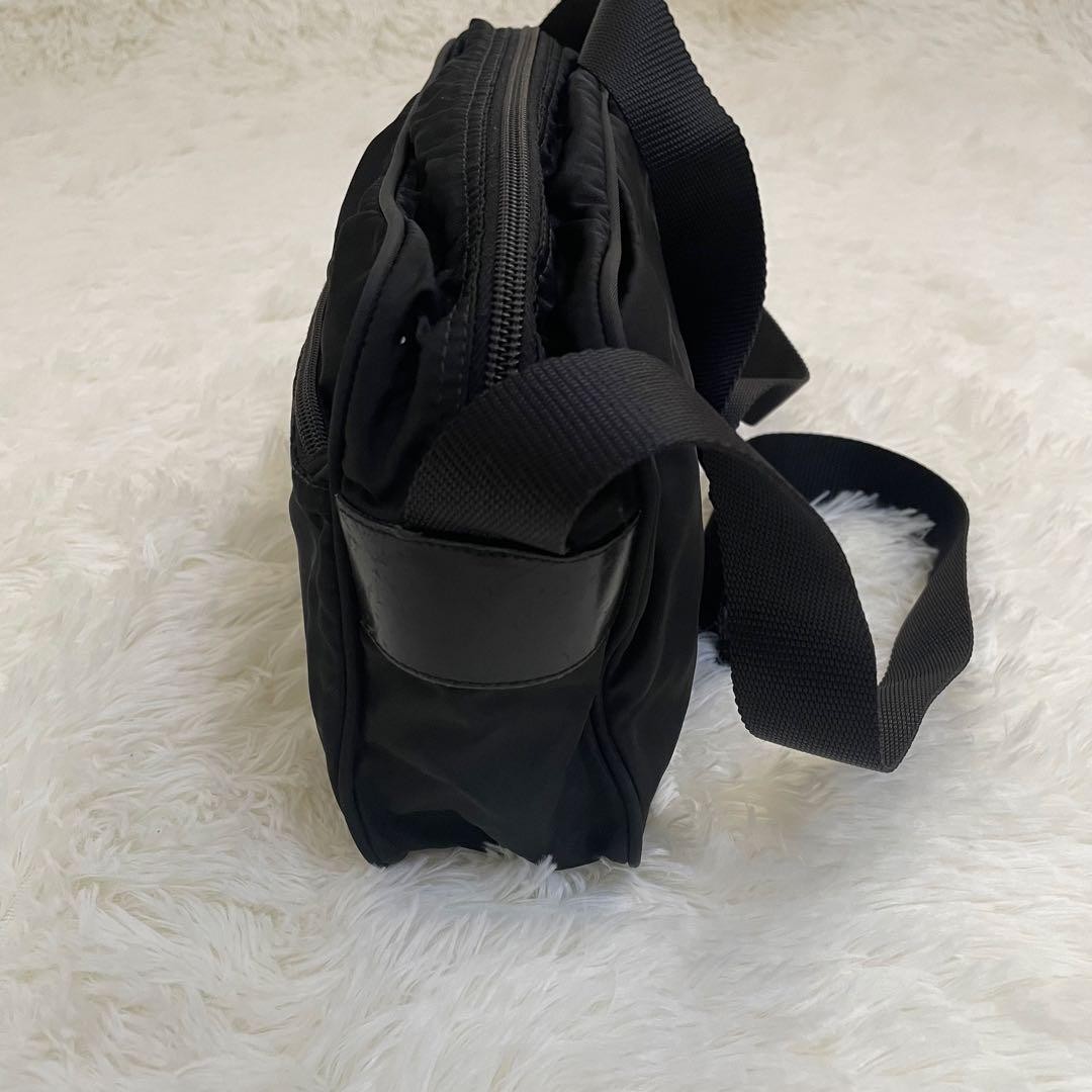 Excellent Condition PRADA Shoulder Bag Camera Bag Nylon Leather Triangle Logo thumbnail 11