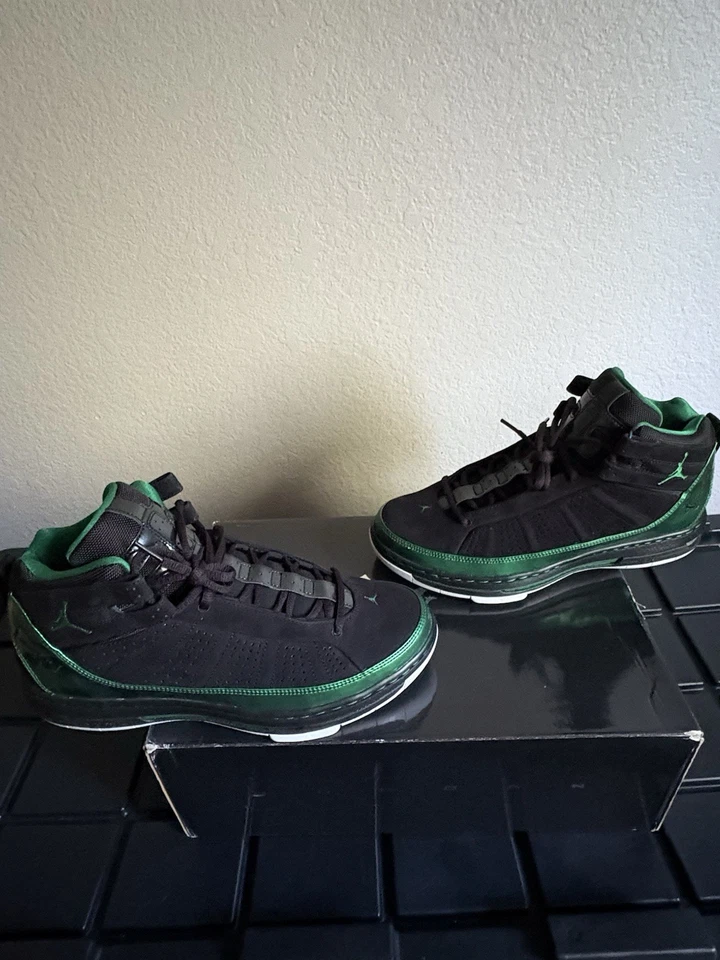 Jordan Flight Team Ray Allen Celtics Sugar Ray PE tamanho 10.5 100% autêntico - Imagem 2 de 4