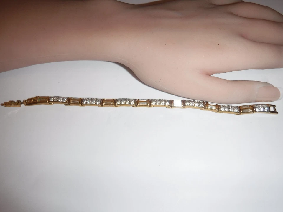 Vintage Swarovski Bar Link Tennis Bracelet 2 Rows Clear Crystals Swan Signed - Image 3 of 4