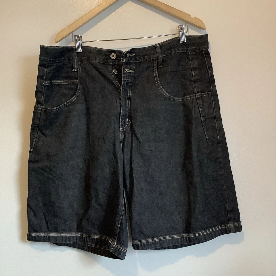 Mens Y2K Vintage Guess Black Denim 2 Button Fly Baggy Shorts Size 38 - Image 4 of 4