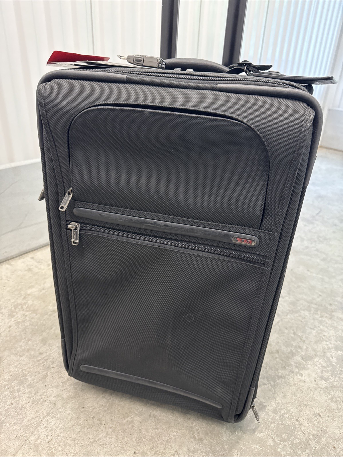 Excellent TUMI Alpha Frequent Traveler Expandable 22" Uprigh