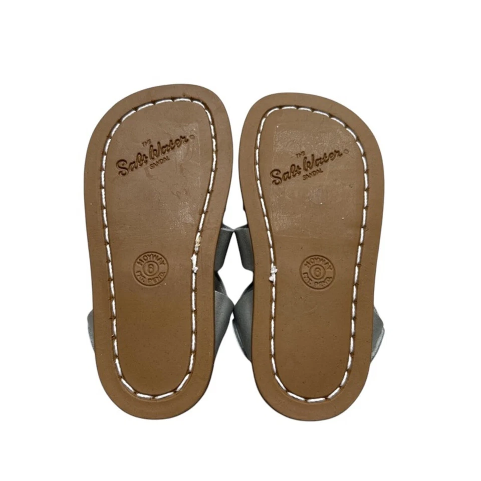 Sandalias plateadas de agua salada talla 6c nuevas sin etiquetas Foto 4 de 4