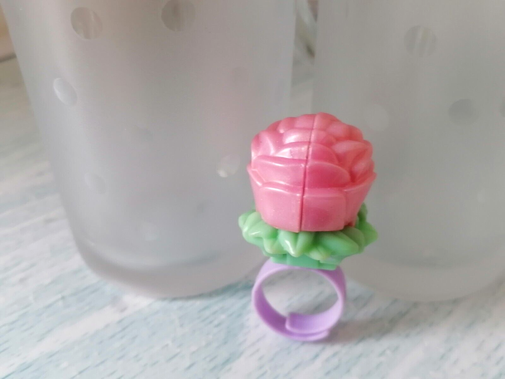 Vintage-Polly-Pocket  secret rose Fairy ring, Good condition