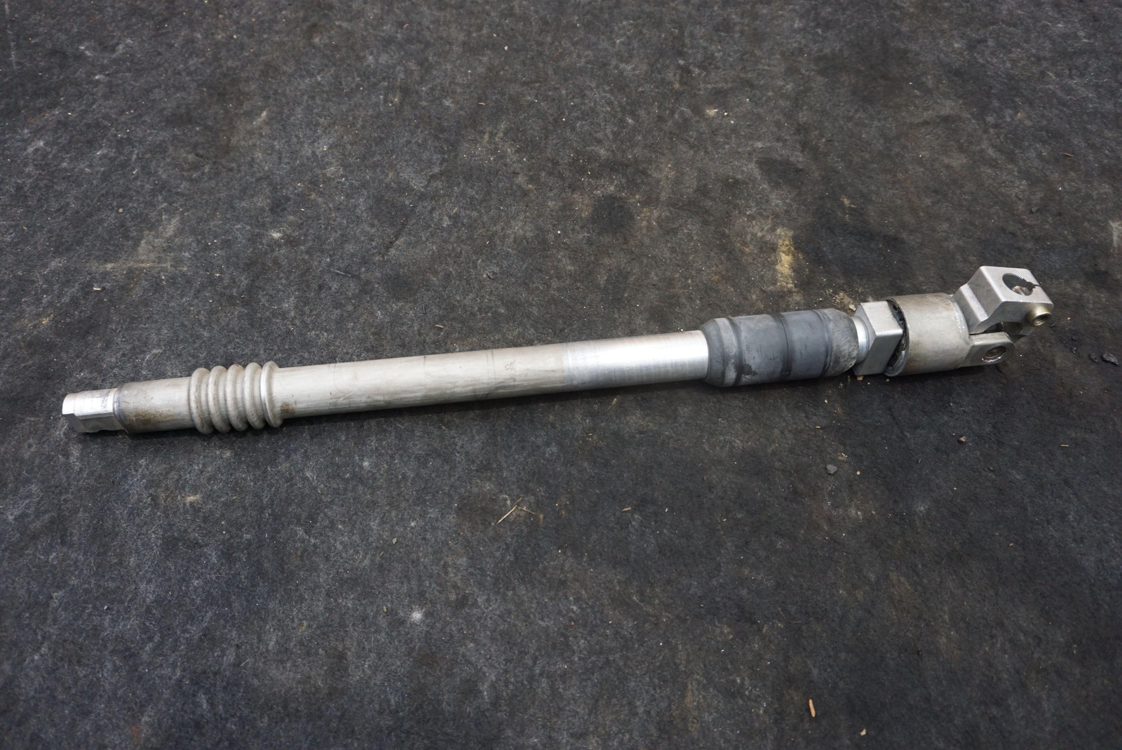 Steering Shaft Assembly OEM 32306780702 Rolls Royce Phantom 2003-17