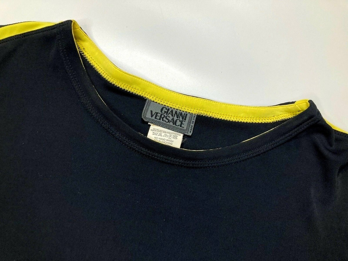 GIANNI VERSACE VINTAGE '97 BLACK RAYON T-SHIRT TOP YELLOW LINED