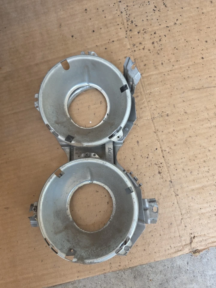Headlamp Head light Bucket Frame Mercedes W108 W109 W111 W112 280SE Nice  - Image 2 of 3