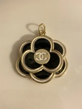 Zipper Pull Button Stamped Charm